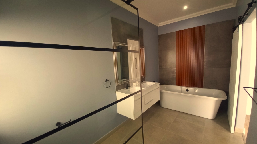 3 Bedroom Property for Sale in Shelley Point Western Cape